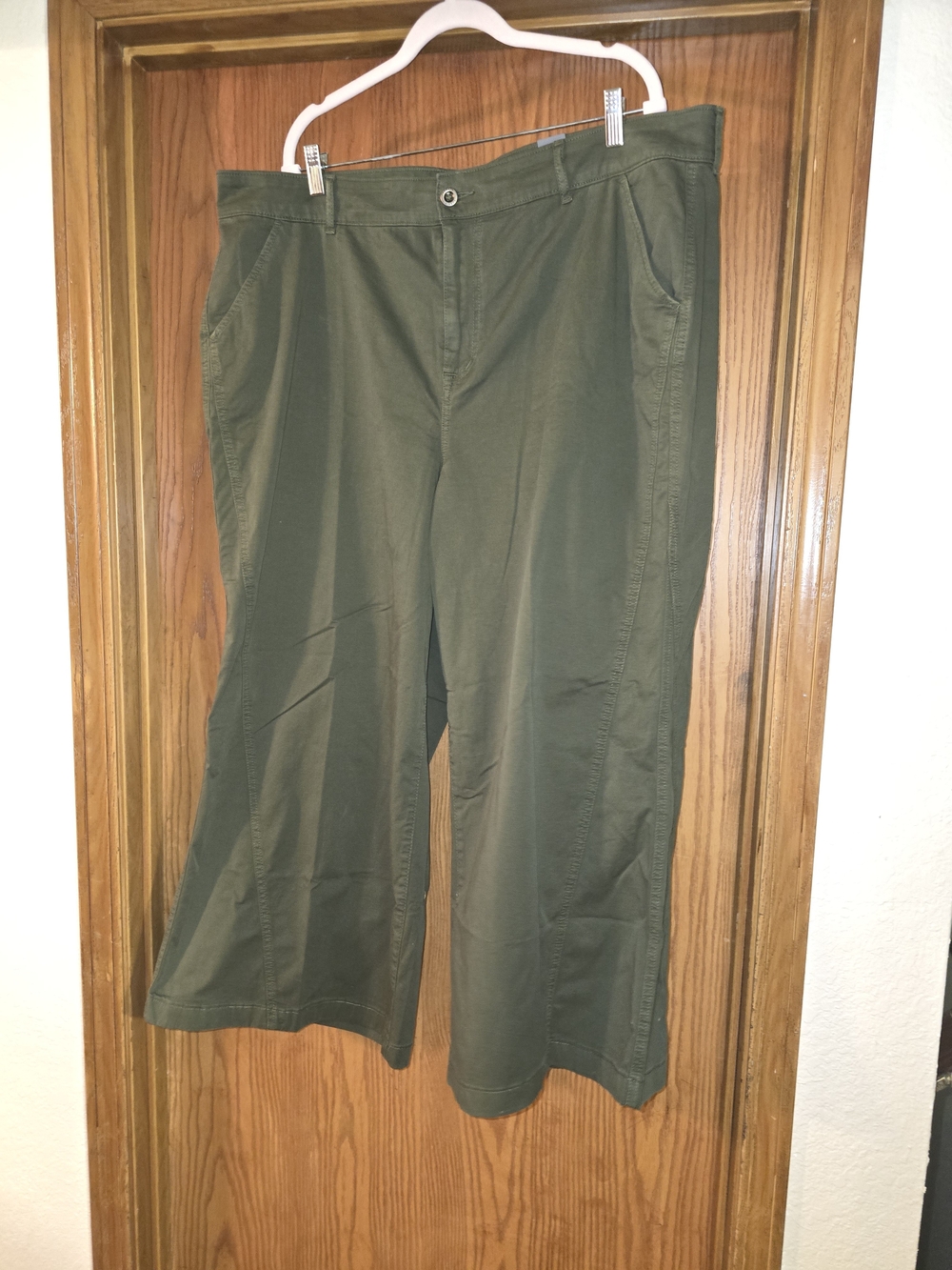 torrid Olive Green Wide-Leg Women’s Pants